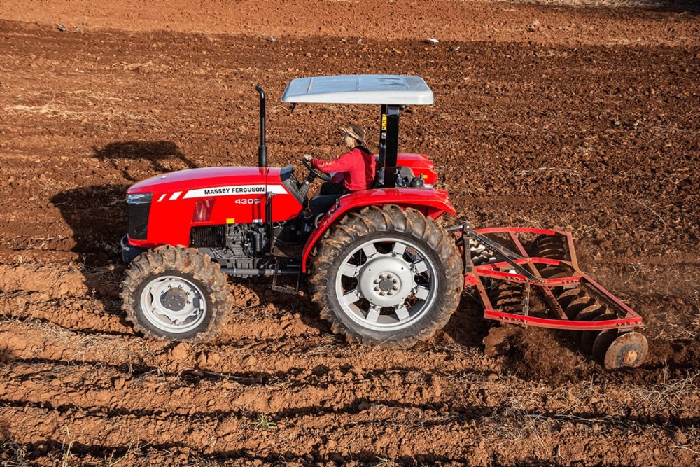Trator Massey Ferguson MF 4305