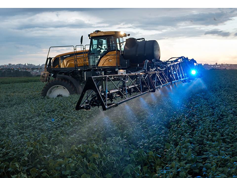 Pulverizador Autopropelido Valtra BS 3330H