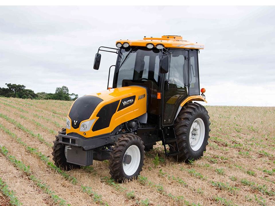 Trator Valtra A83F