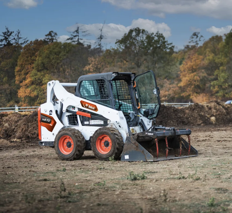 Mini Carregadeira Bobcat S570