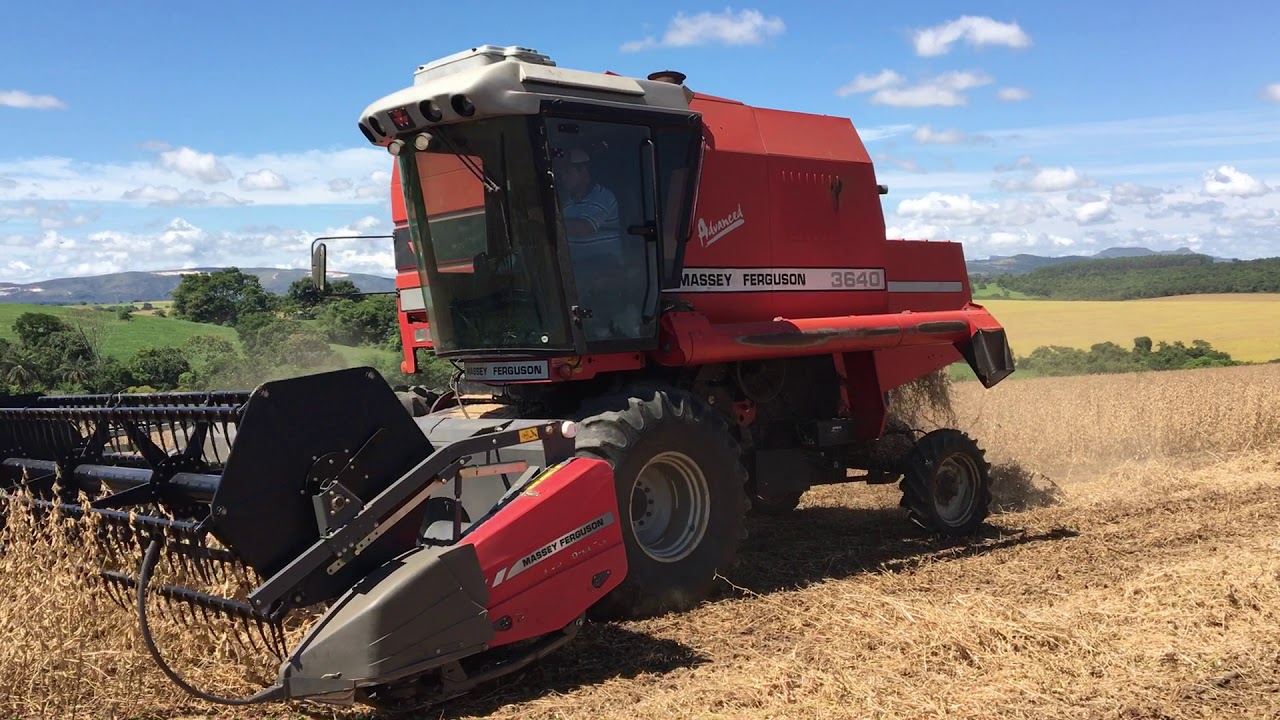 Colheitadeira Massey Ferguson MF 3640 Advanced