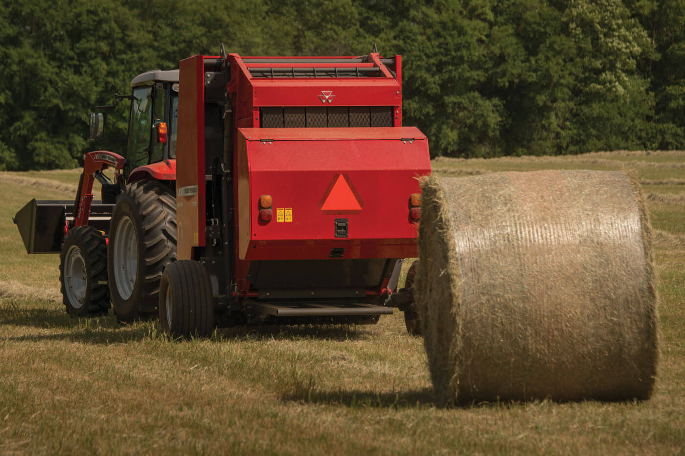 Enfardadeira Massey Ferguson 1745D