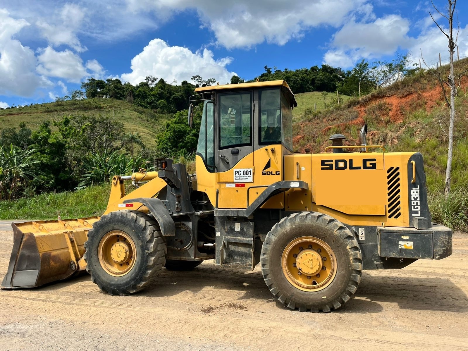Pá Carregadeira SDLG LG938L ano 2014