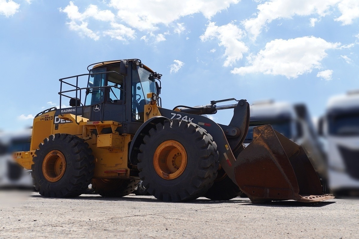 Pá Carregadeira John Deere 724K ano 2019 - 724K - Máquinas de Linha Amarela