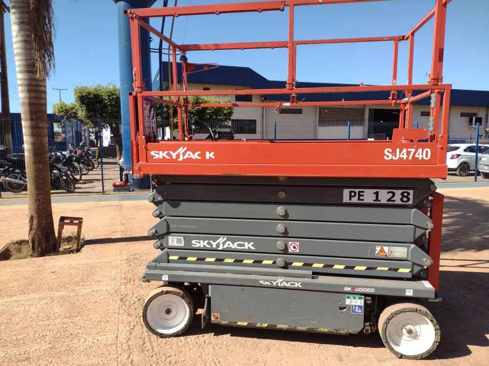 Plataforma SKYJACK SJ 4740 ano 2020