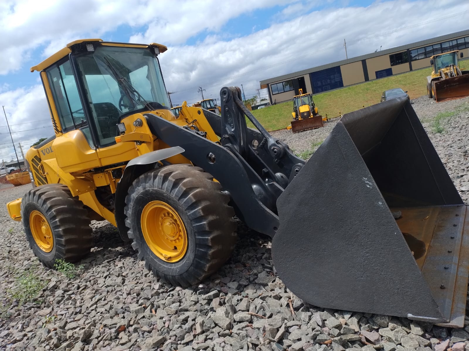 Pá Carregadeira Volvo L70F ano 2019 - L70F - Máquinas de Linha Amarela