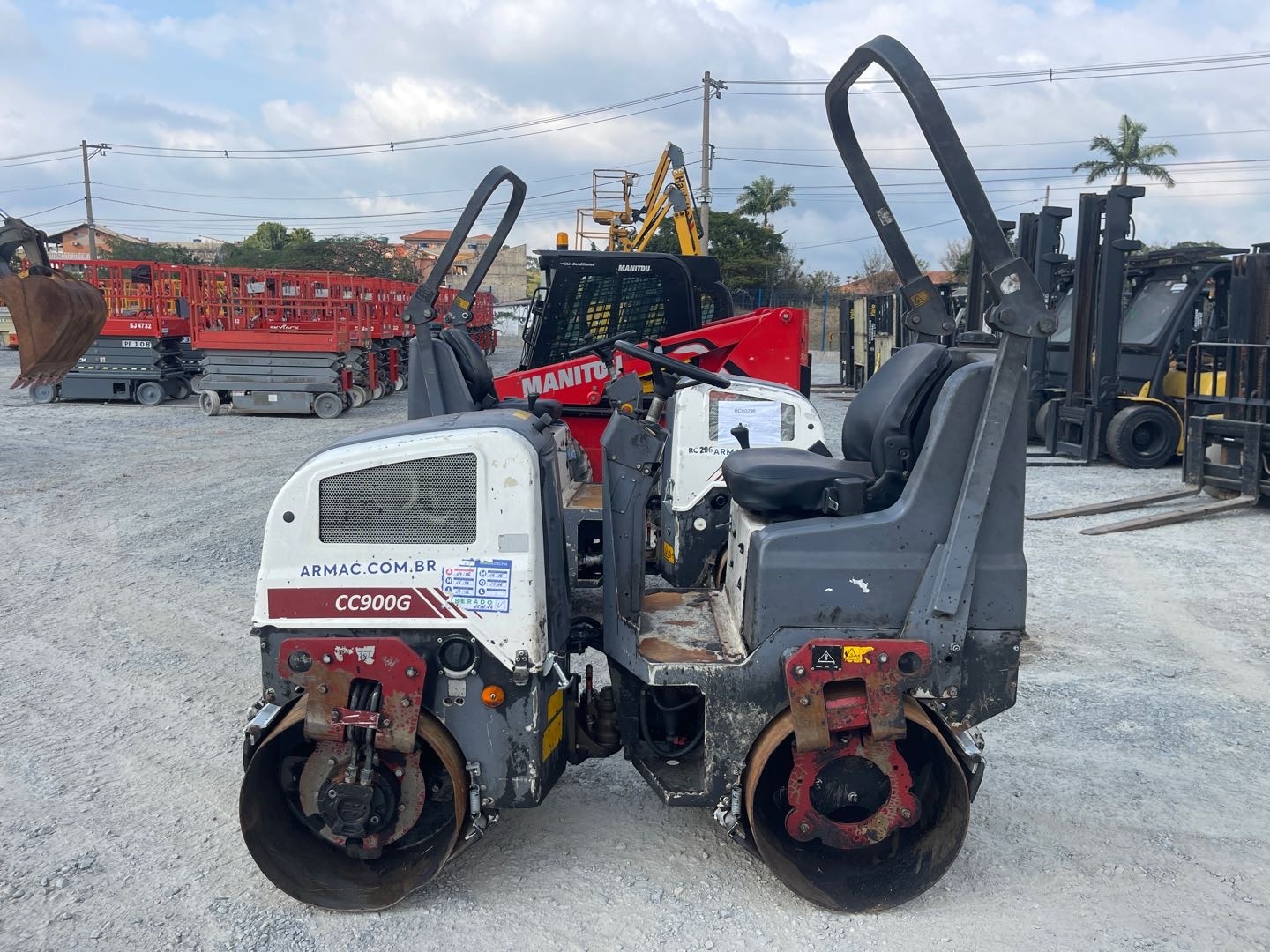 Rolo Compactador Dynapac CC900G ano 2021 - CC900G - Pavimentação e Infraestrutura