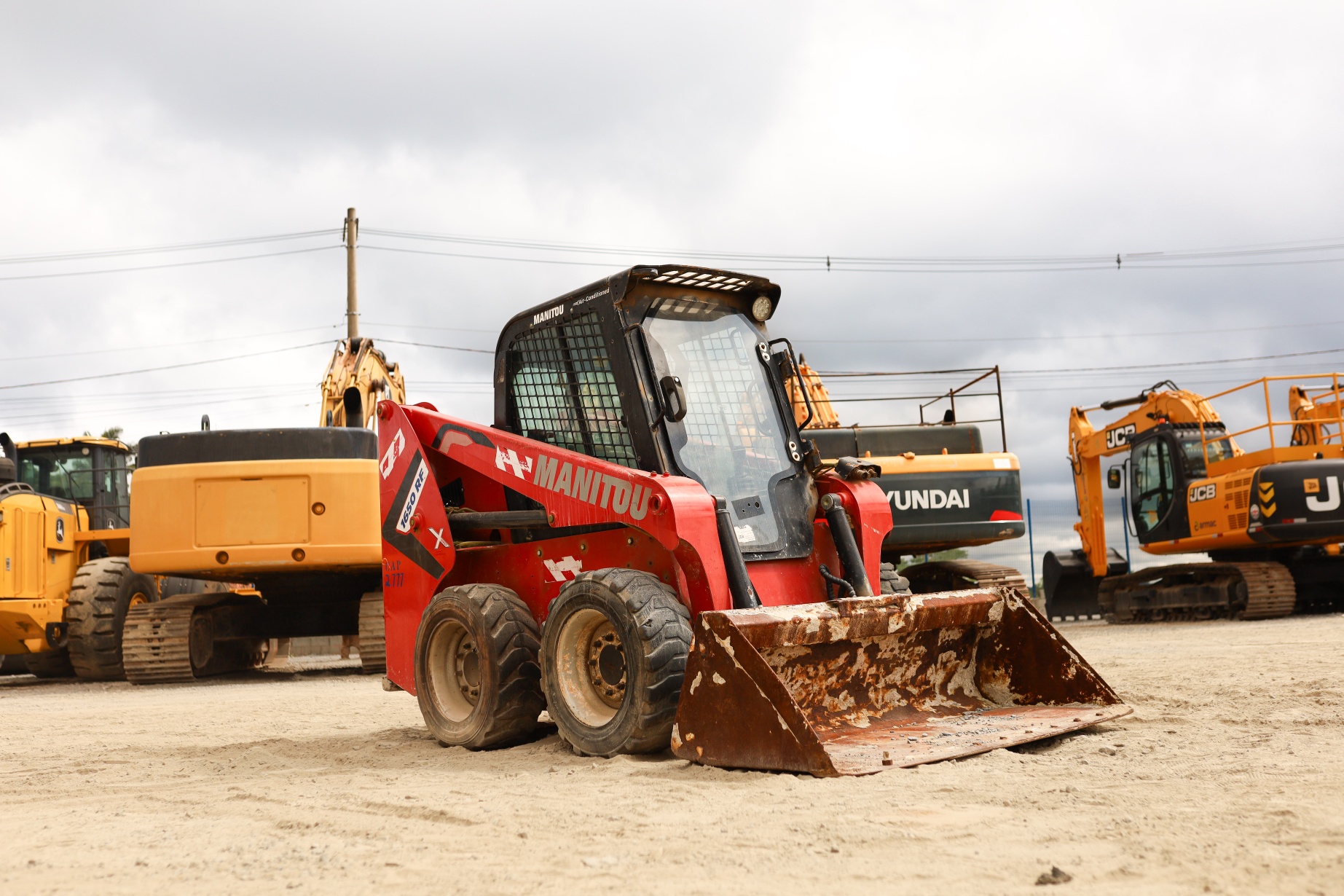 Mini Carregadeira Manitou 1650R ano 2019 - 1650R - Máquinas de Linha Amarela