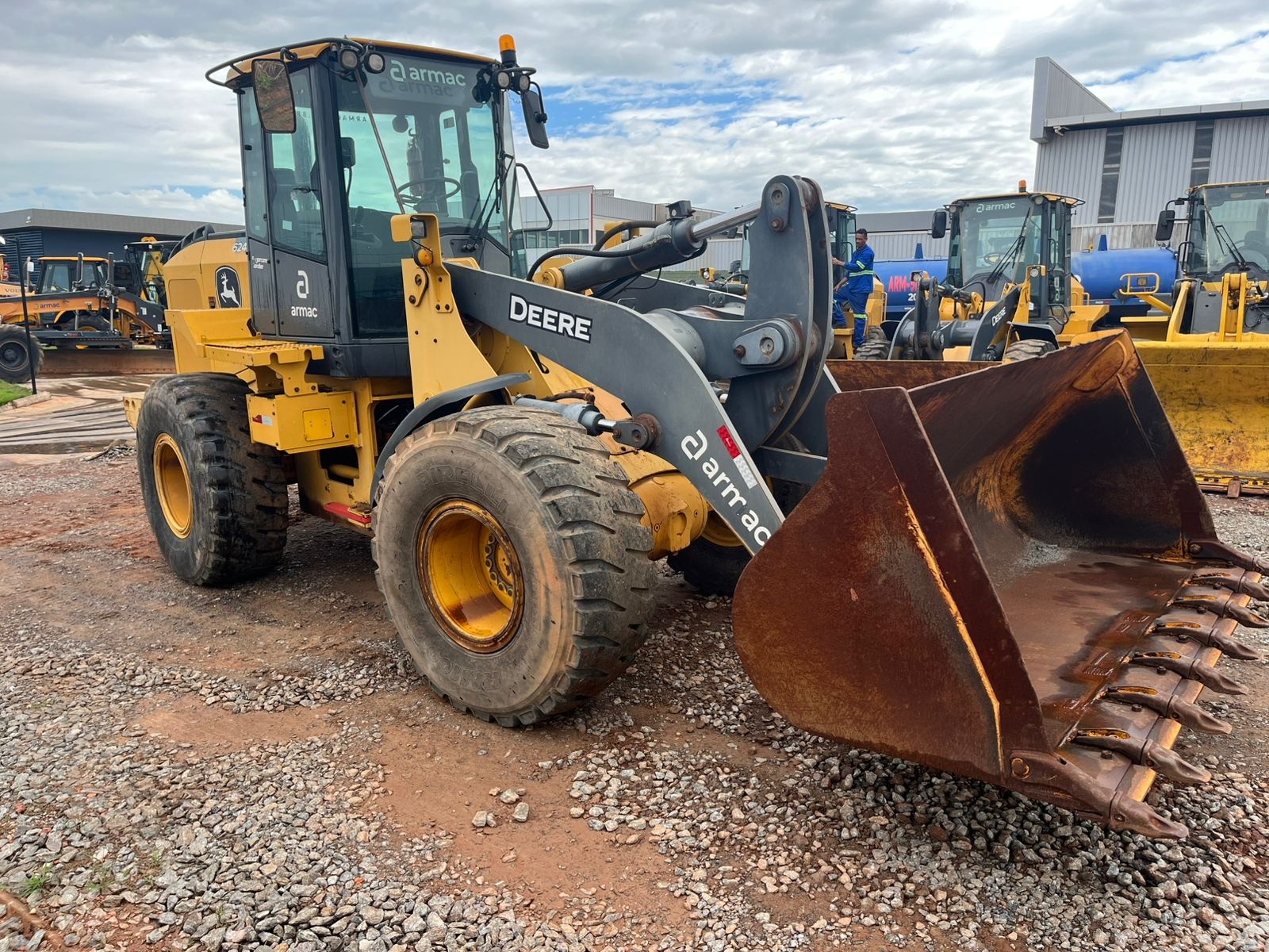 Pá Carregadeira John Deere 624K ano 2021 - 624K - Máquinas de Linha Amarela