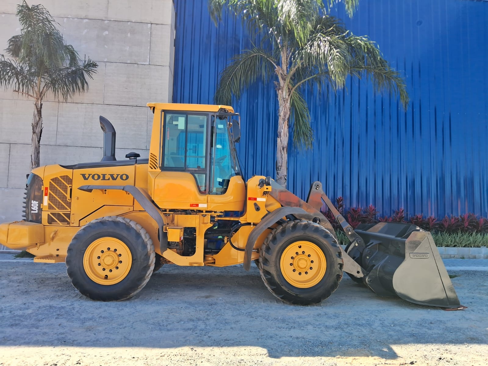Pá Carregadeira Volvo L60F ano 2021 - L60F - Máquinas de Linha Amarela