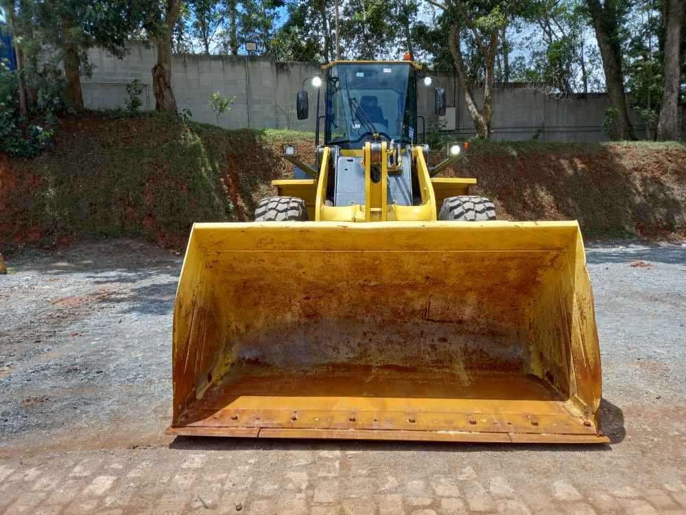 Pá Carregadeira Komatsu WA320 ano 2019 - WA320 - Máquinas de Linha Amarela