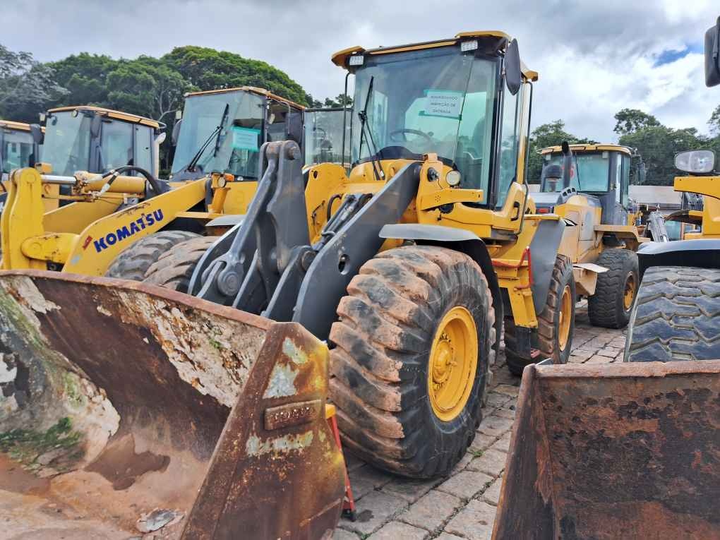 Pá Carregadeira Volvo L70F ano 2020 - L70F - Máquinas de Linha Amarela