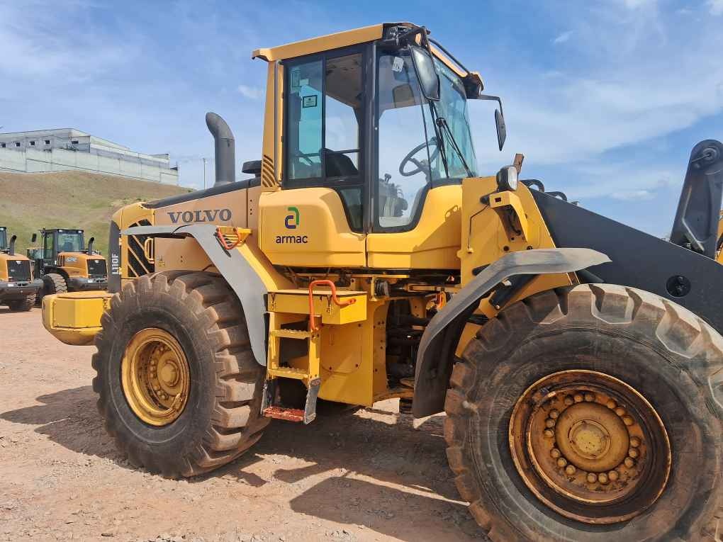 Pá Carregadeira Volvo L110F ano 2021 - L110F - Máquinas de Linha Amarela