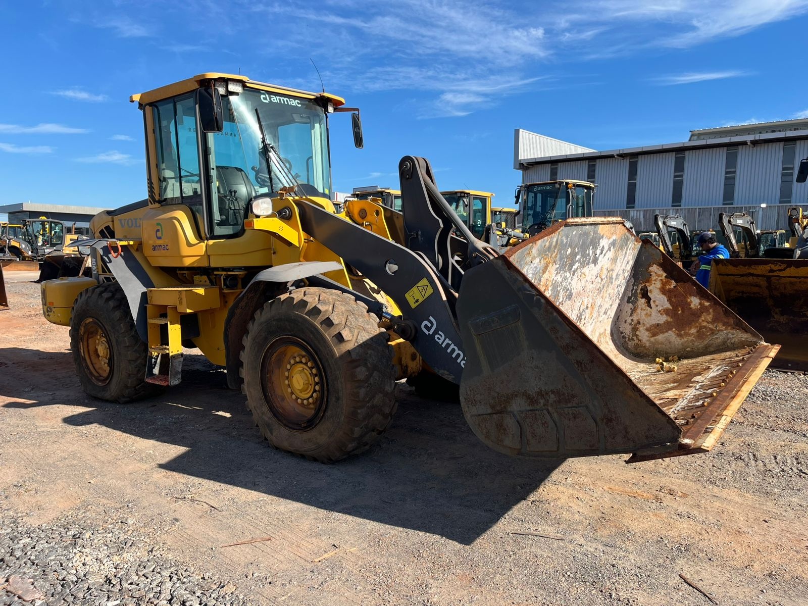 Pá Carregadeira Volvo L90F ano 2021 - L90F - Máquinas de Linha Amarela