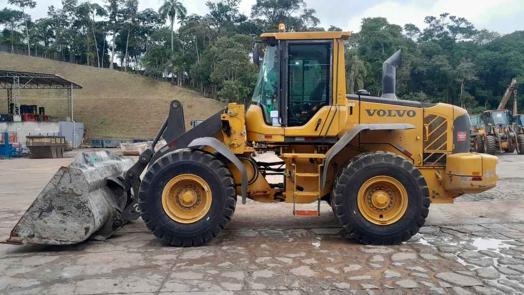 Pá Carregadeira Volvo L90F ano 2019