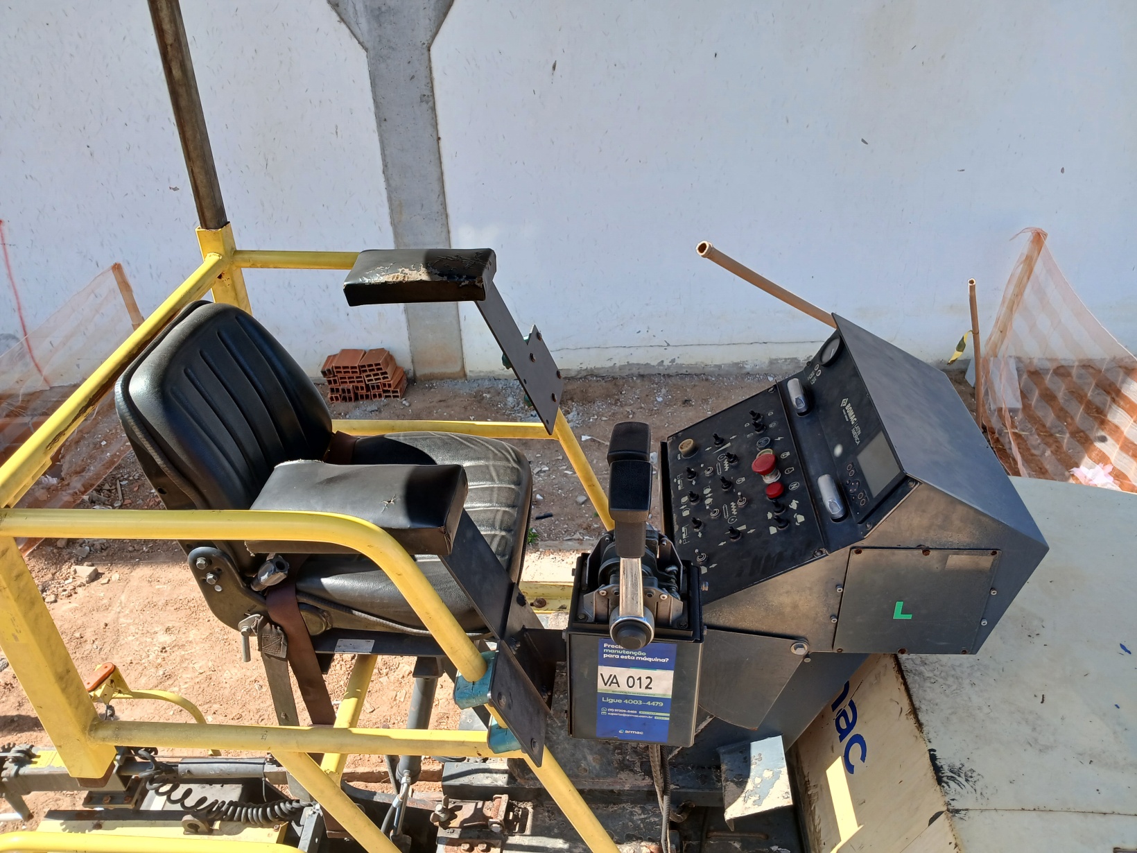 Vibroacabadora bomag VDA 700 MAX ano 2021