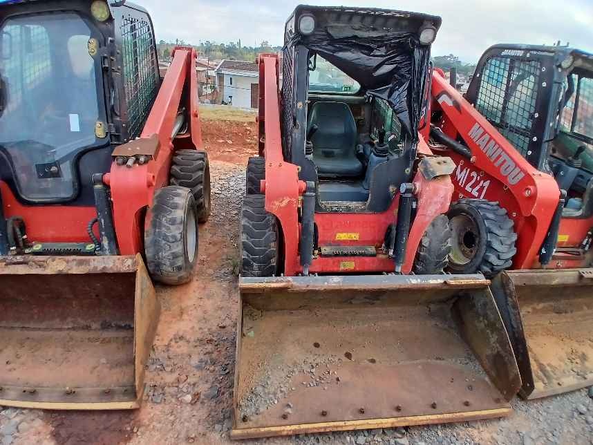 Mini Carregadeira Manitou 1650R ano 2021 - 1650R - Máquinas de Linha Amarela