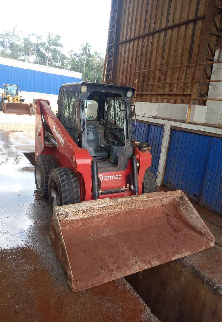 Mini Carregadeira Manitou 1650R ano 2022 - 1650R - Máquinas de Linha Amarela
