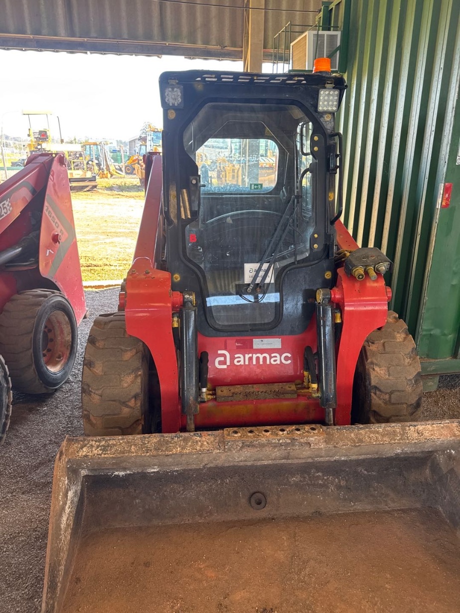 Mini Carregadeira Manitou 1650R ano 2022