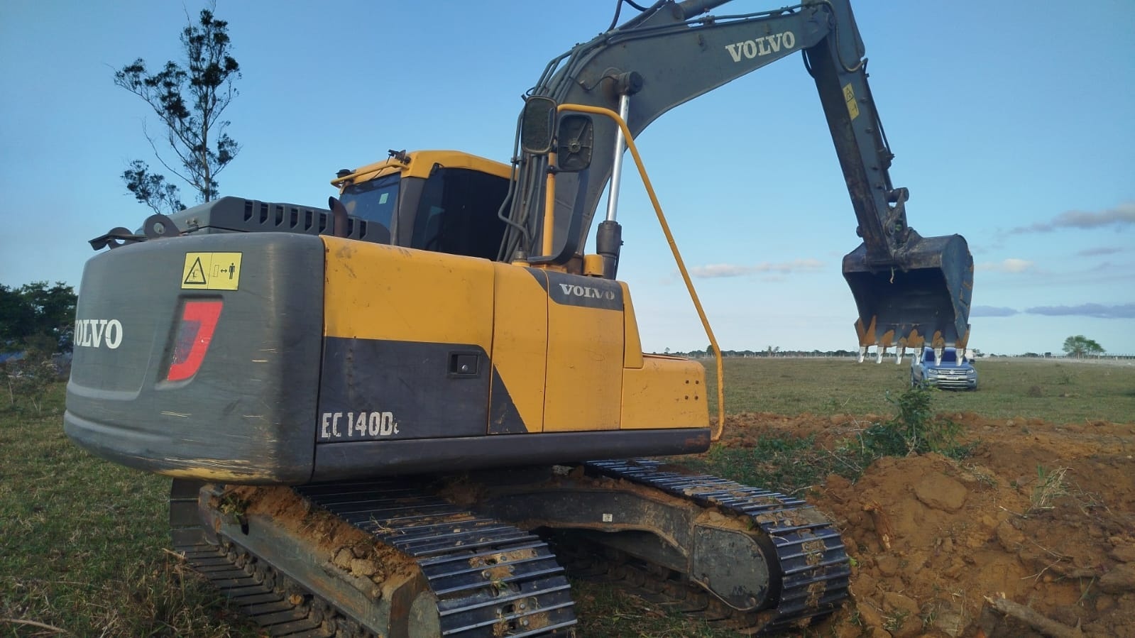 Escavadeira Volvo EC140DL ano 2020 - EC140DL - Máquinas de Linha Amarela