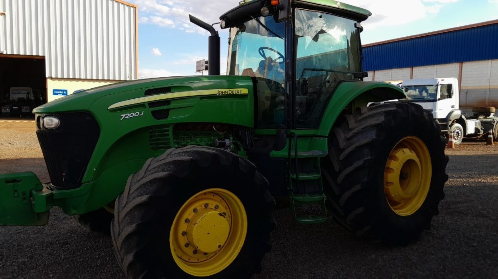 Trator John Deere 7200 J ano 2020
