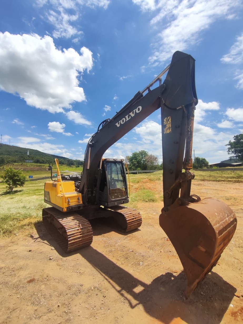 Escavadeira Volvo EC140DL ano 2019 - EC140DL - Máquinas de Linha Amarela