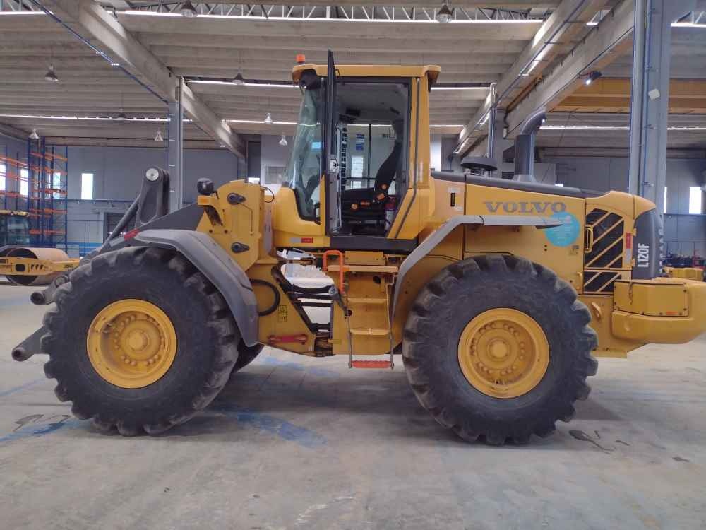 Pá Carregadeira Volvo L120F ano 2023 - L120F - Máquinas de Linha Amarela