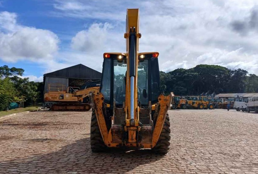 Retroescavadeira JCB 3CX ano 2022 - 3CX - Máquinas de Linha Amarela
