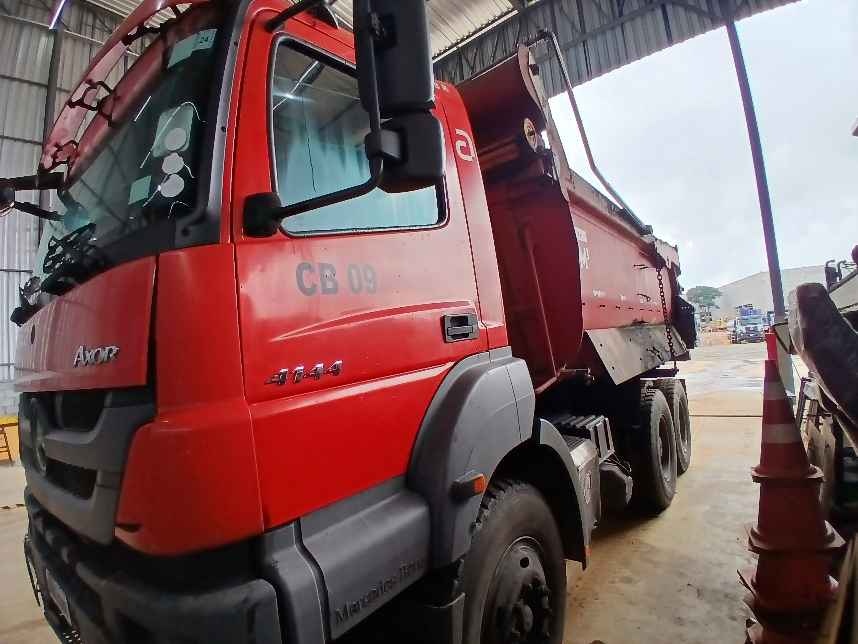 Caminhão Mercedes Benz AXOR 4144 ano 2019 - AXOR 4144 - Caminhões e Carretas