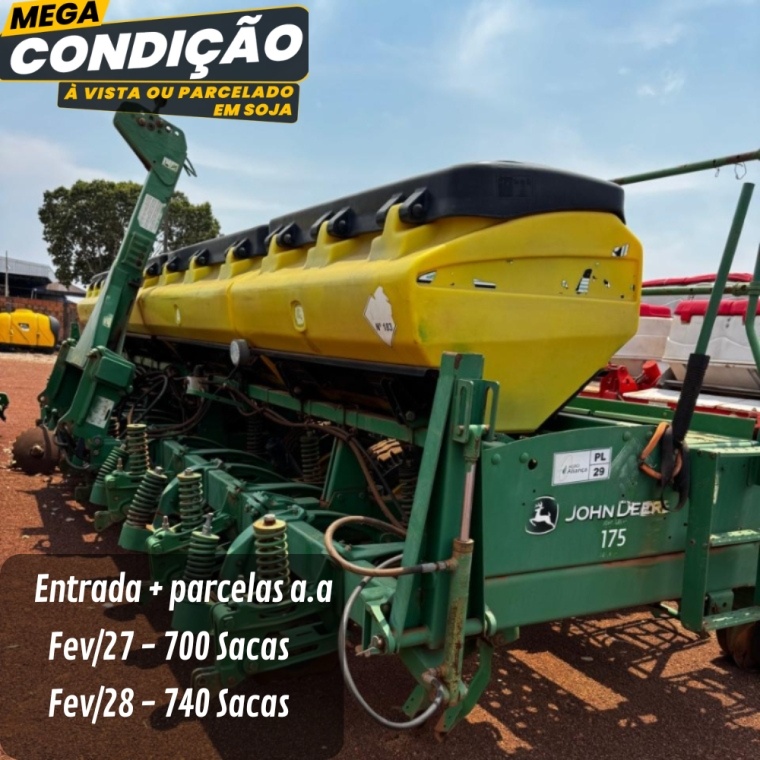 Plantadeira John Deere 2117 ano 2012