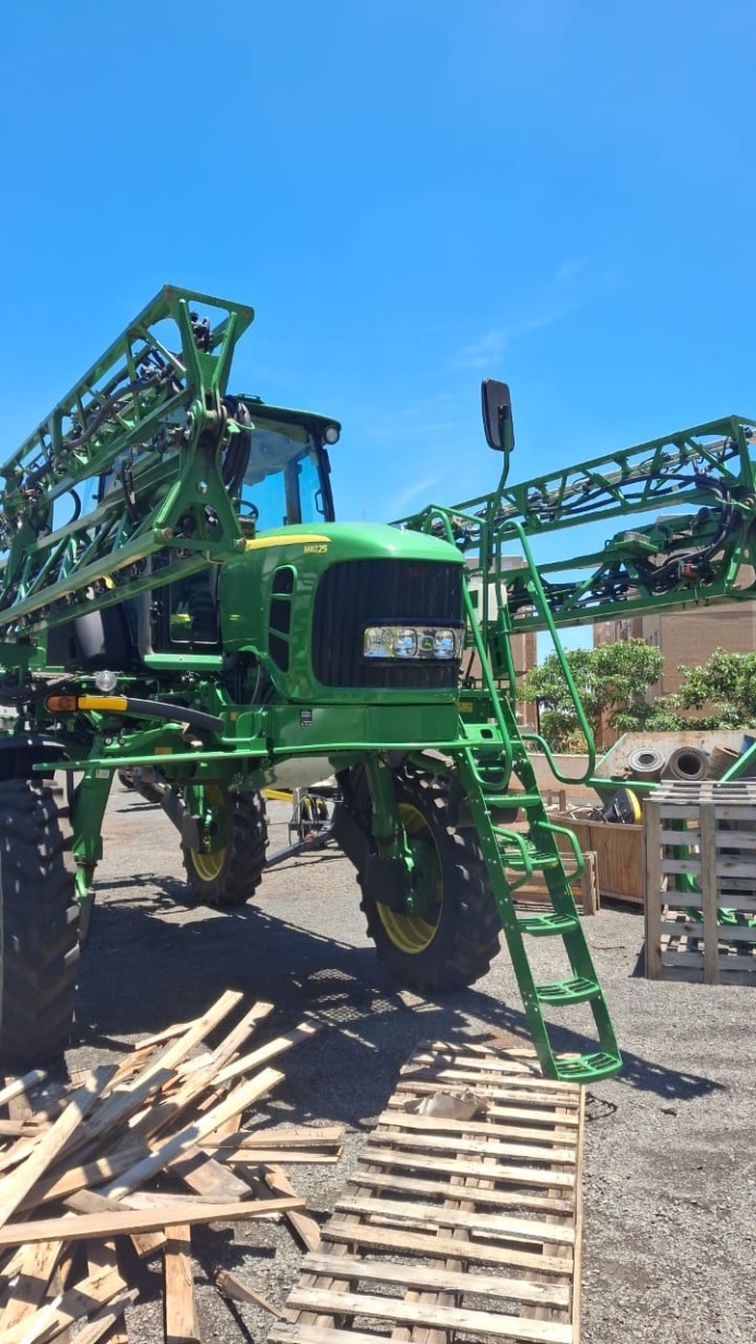 Pulverizador Autopropelido John Deere 4025 ano 2023