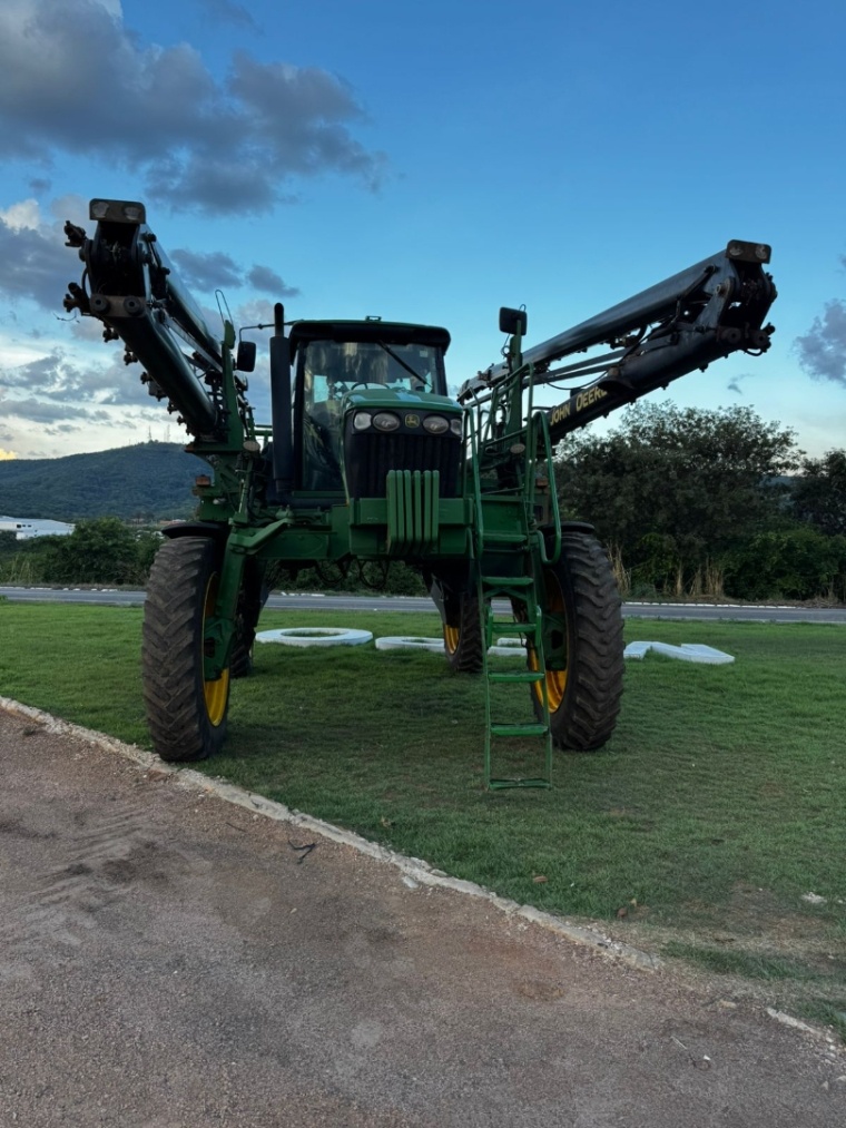 Pulverizador Autopropelido John Deere M4030 ano 2020