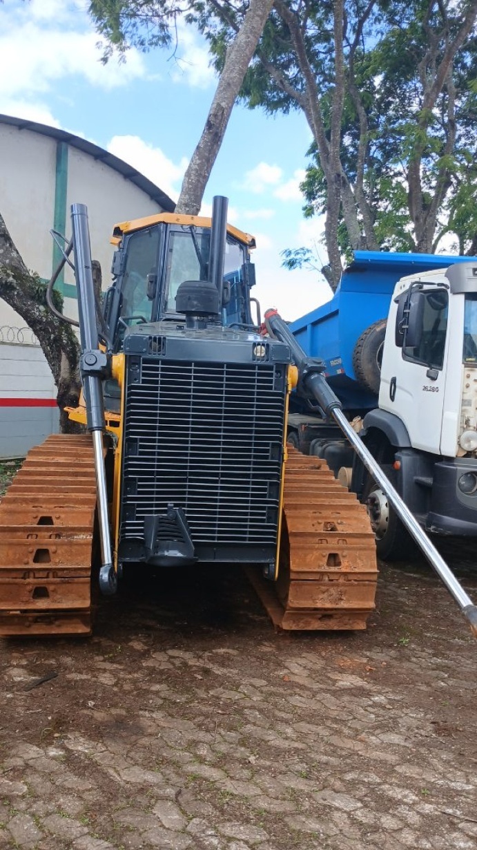 Trator de Esteira John Deere 850J ano 2022