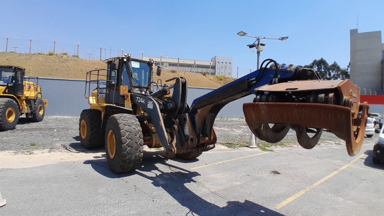 Pá Carregadeira John Deere 724K ano 2020