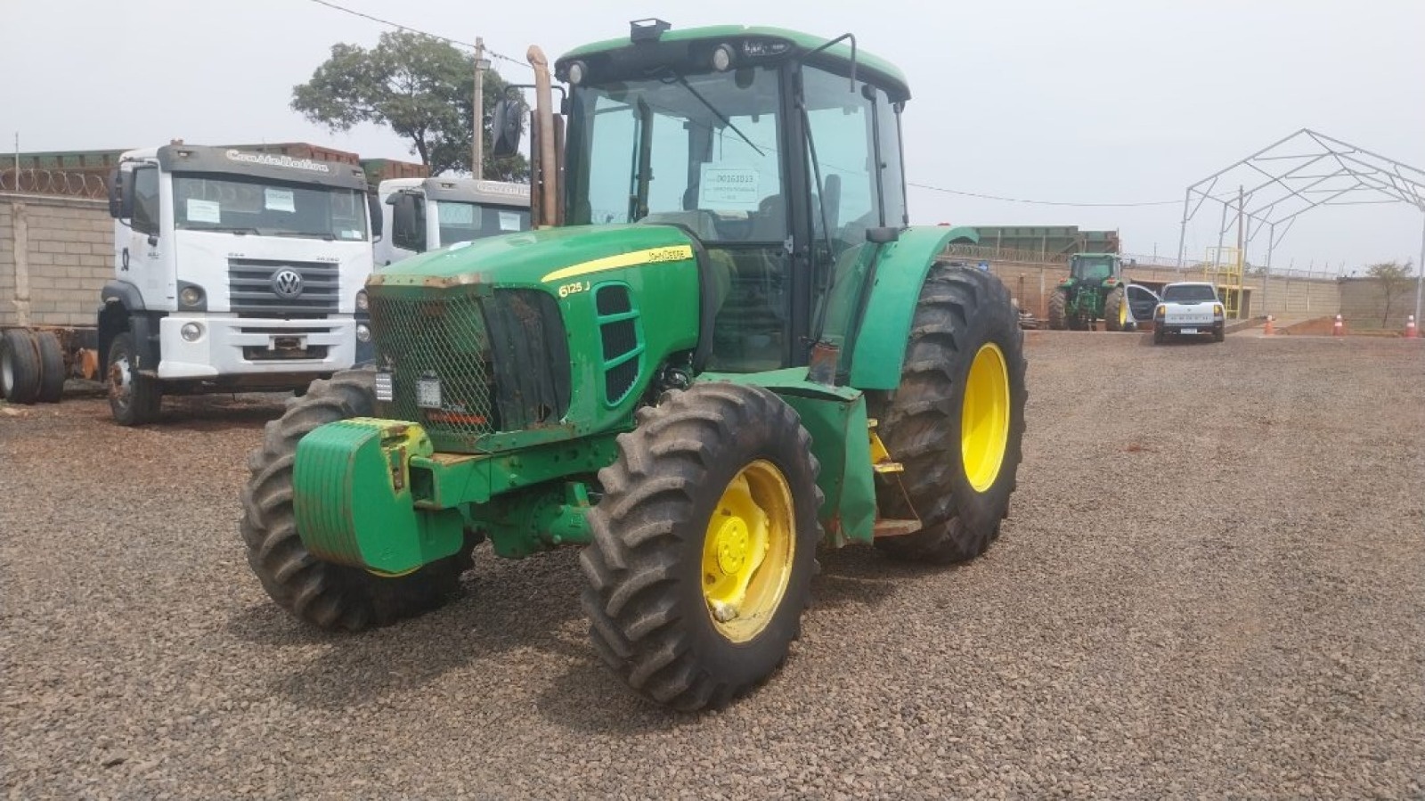 Trator John Deere 6125J ano 2022