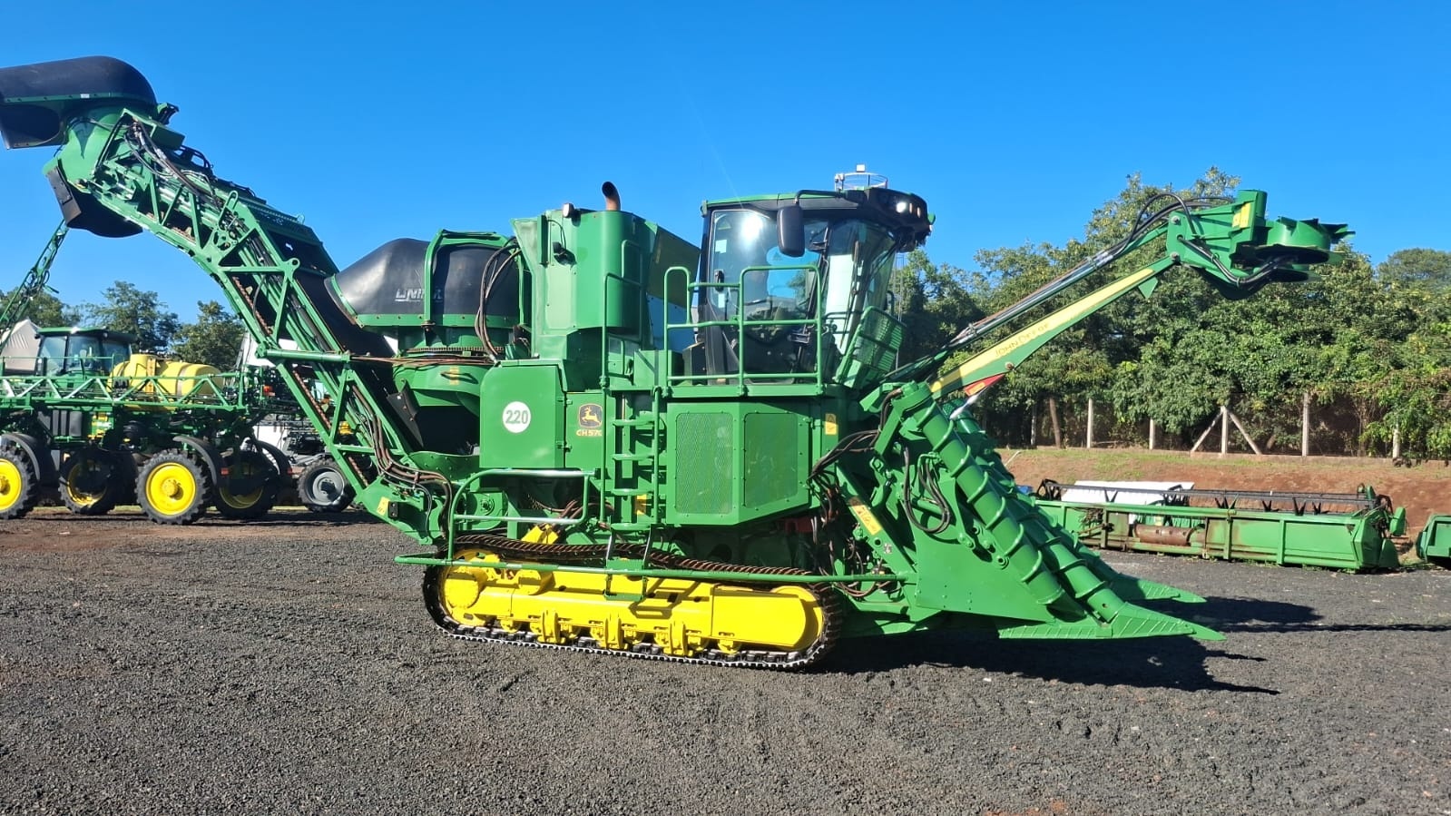 Colheitadeira John Deere CH570 ano 2021