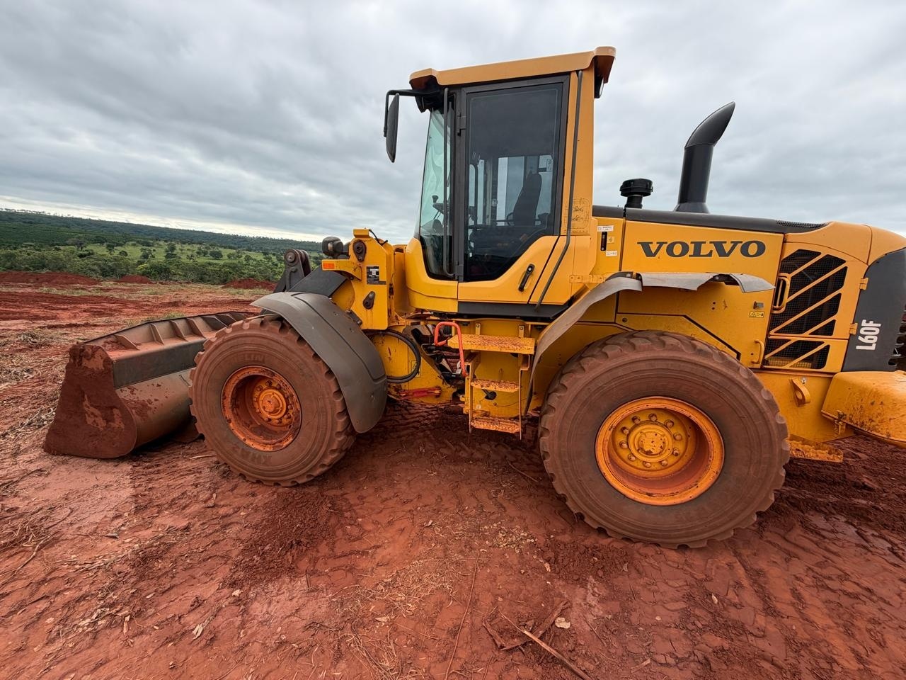 Pá Carregadeira Volvo L60F ano 2019 - L60F - Máquinas de Linha Amarela