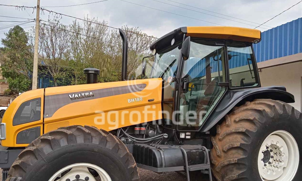 Trator Valtra BH 180 ano 2012 - BH 180 - Máquinas Agrícolas