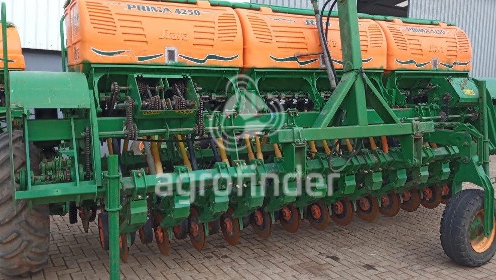 Plantadeira Stara Prima 4250 ano 2010