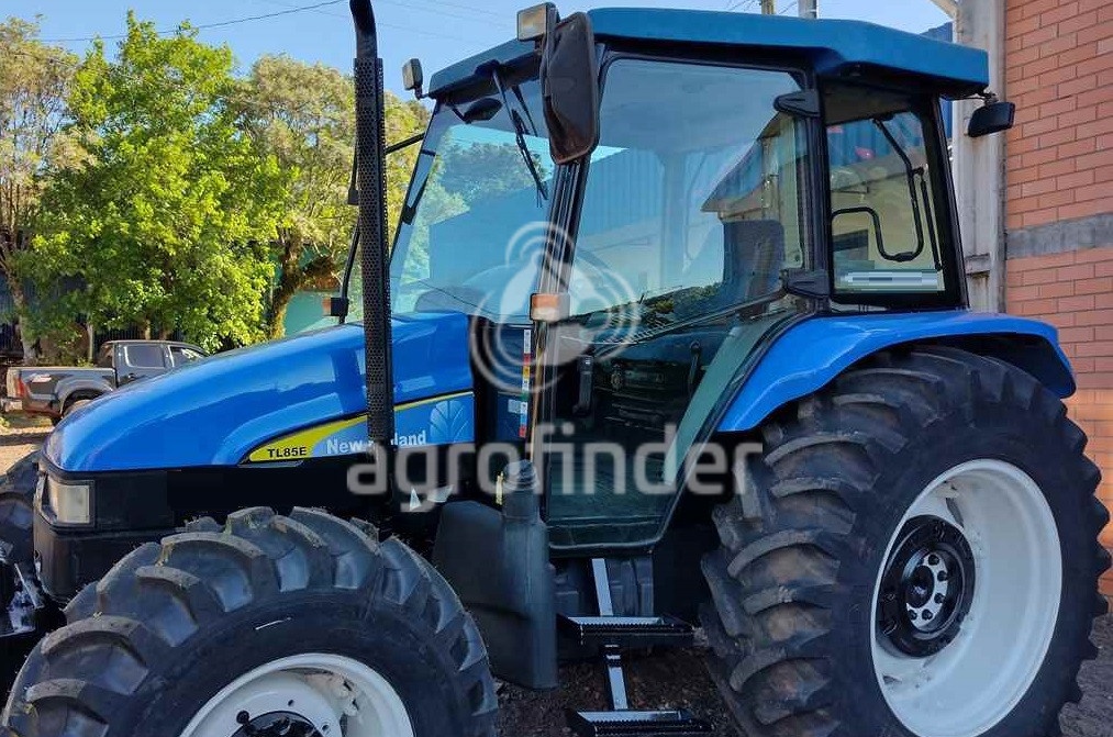 Trator New Holland TL85E ano 2012 - TL85E - Máquinas Agrícolas