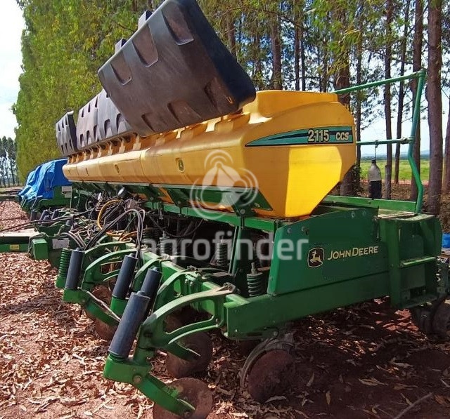 Plantadeira John Deere 2115 CCS ano 2013 - 2115 CCS - Implementos para Plantio