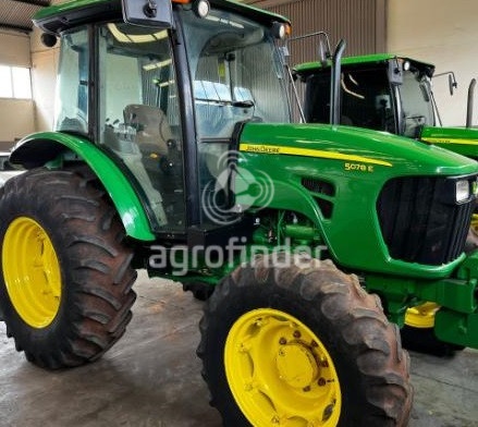 Trator John Deere 5078 E ano 2018 - 5078 E - Máquinas Agrícolas