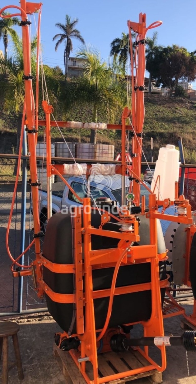 Pulverizador Jacto Condor 600 ano 2022
