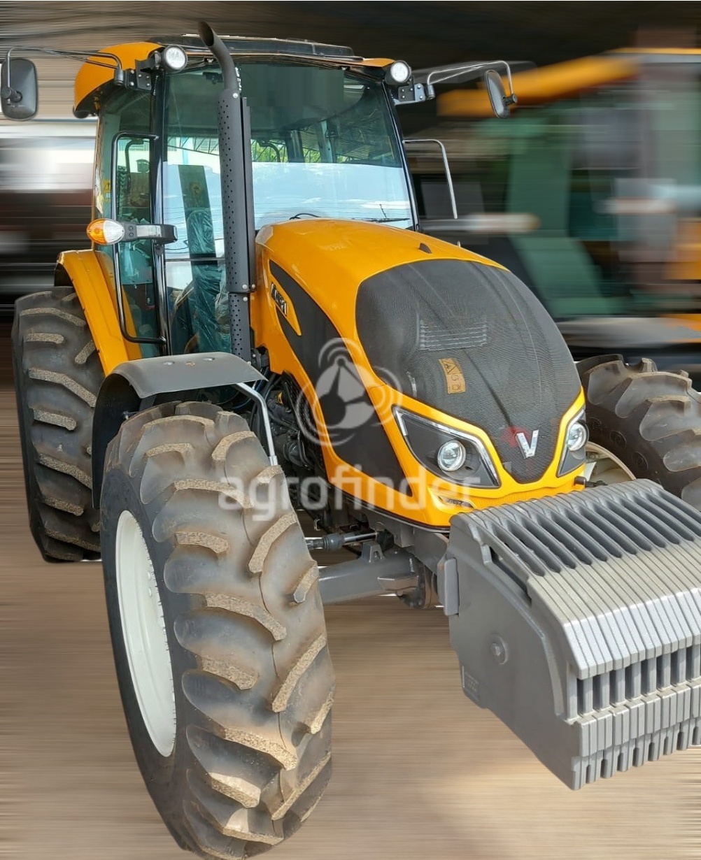 Trator Valtra A134 HiTech ano 2022 - A134 HiTech - Máquinas Agrícolas