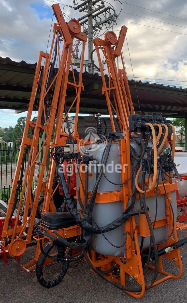 Pulverizador Jacto CONDOR 800 ano 2015