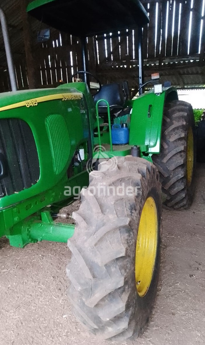 Trator John Deere 6415 ano 2009