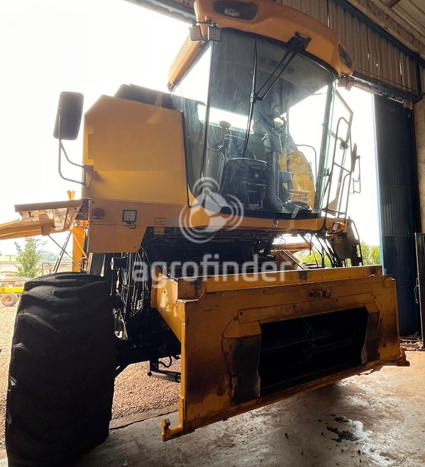 Colheitadeira New Holland TC 5070 ano 2014 - TC 5070 - Máquinas Agrícolas