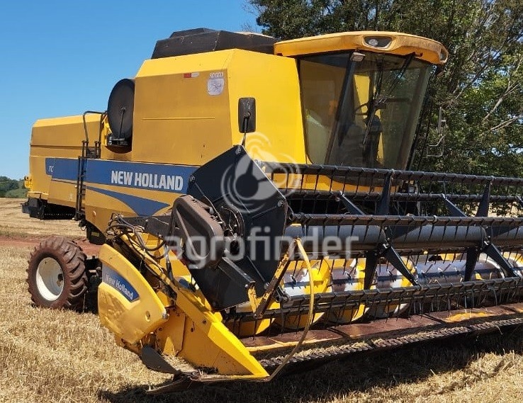 Colheitadeira New Holland TC 5090   ano 2015