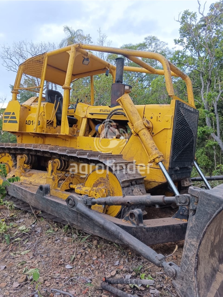 Trator de Esteira Fiatallis AD14 B ano 1985 - AD14 B - Máquinas de Linha Amarela