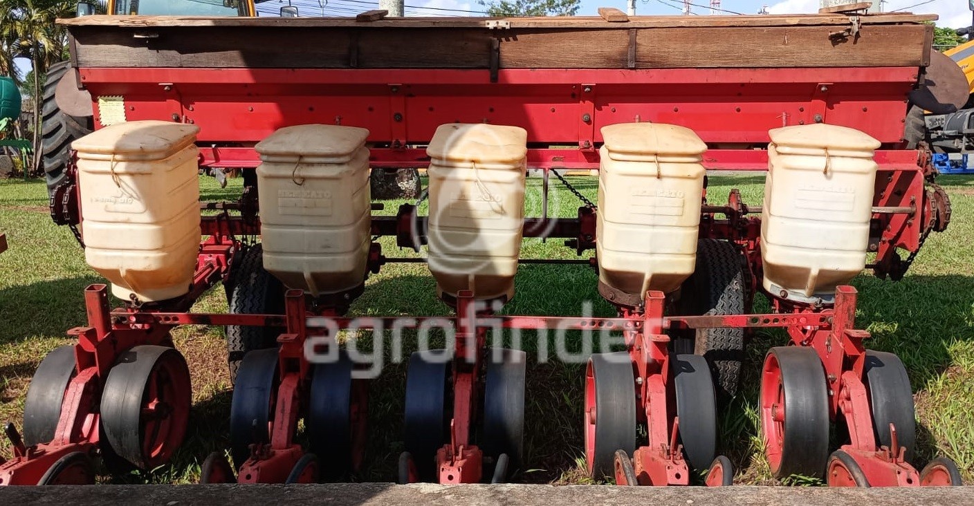Plantadeira Semeato PH 2700 ano 2003 - PH 2700 - Implementos para Plantio